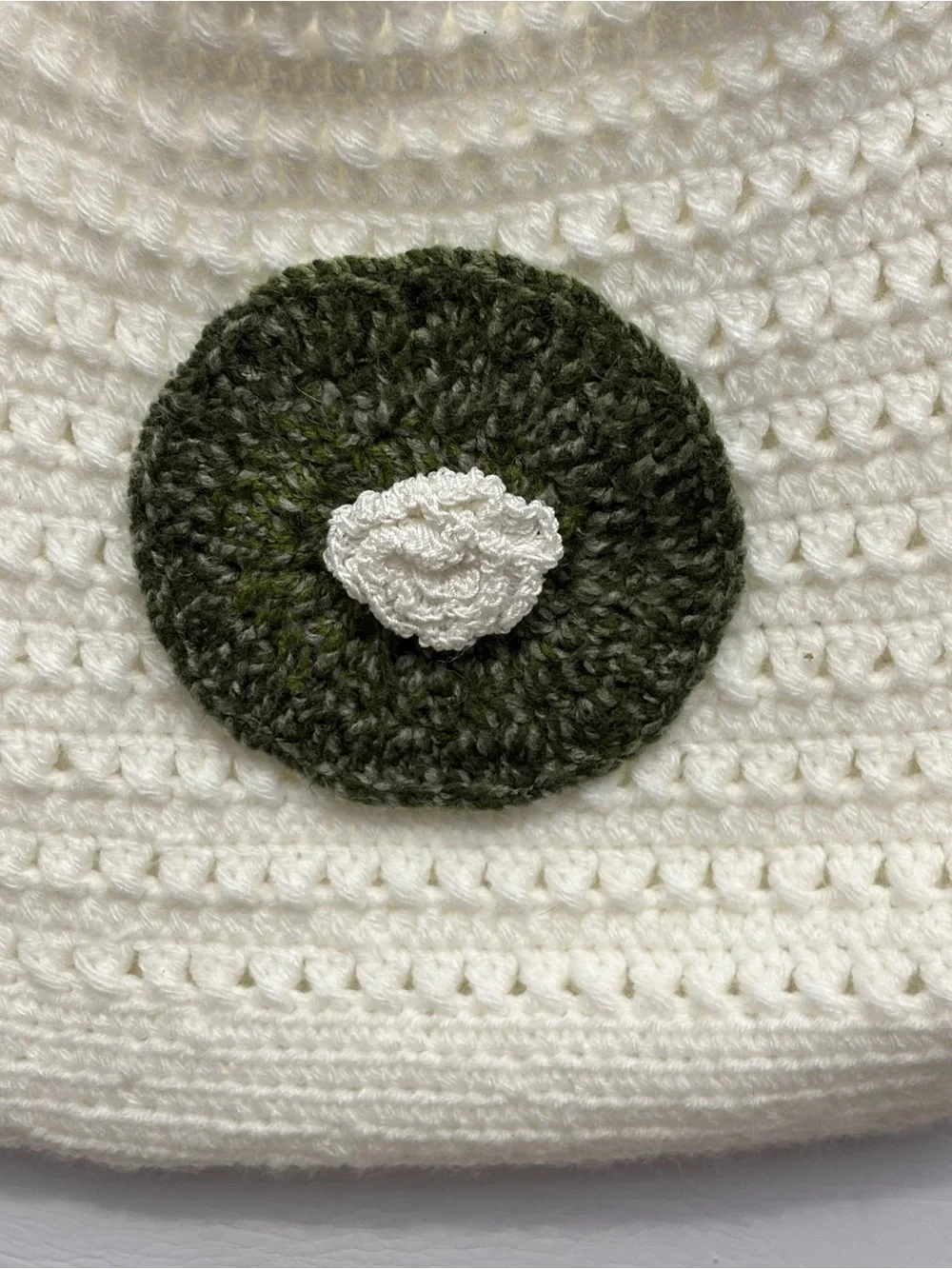 Handcrafted White and Olive Crochet Shoulder Bag - Picture 2 of 8